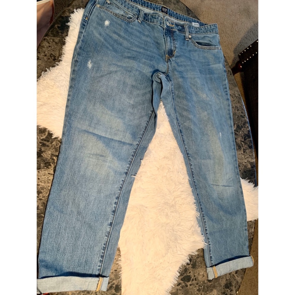 Women’s Gap boyfriend jeans